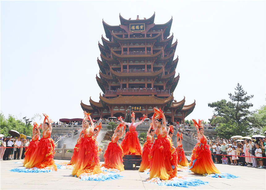 舞蹈《凤舞九天》表演现场
