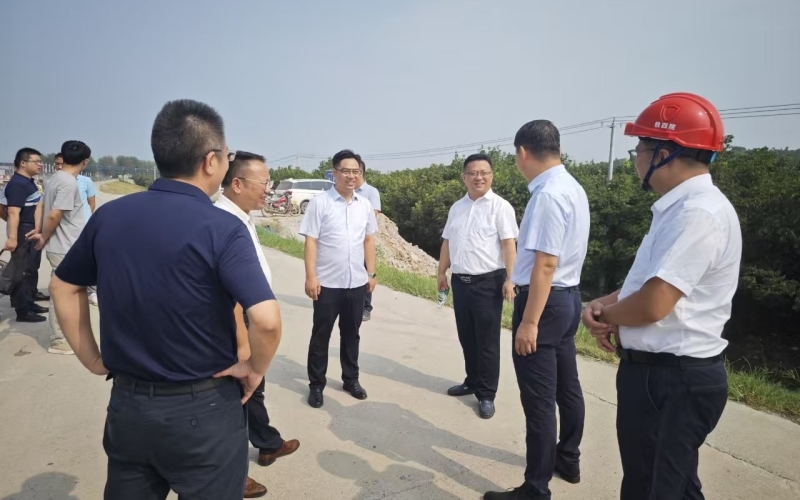 黨員聚焦重點項目建設。