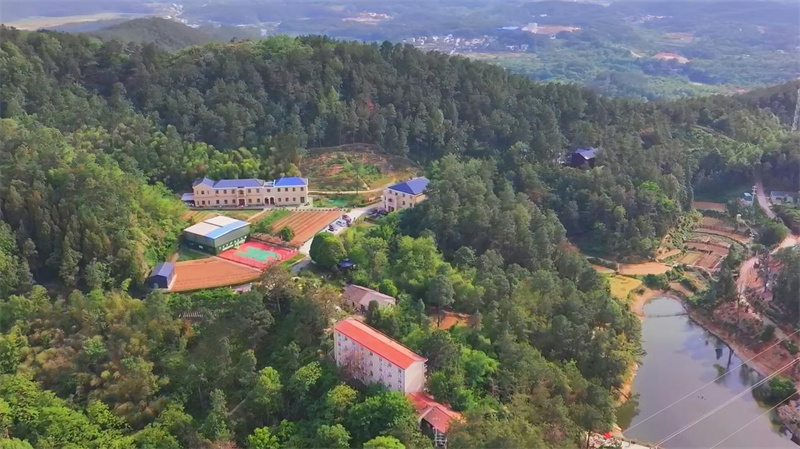 武汉文理学院黄陂·坡寨山劳动教育实践基地。