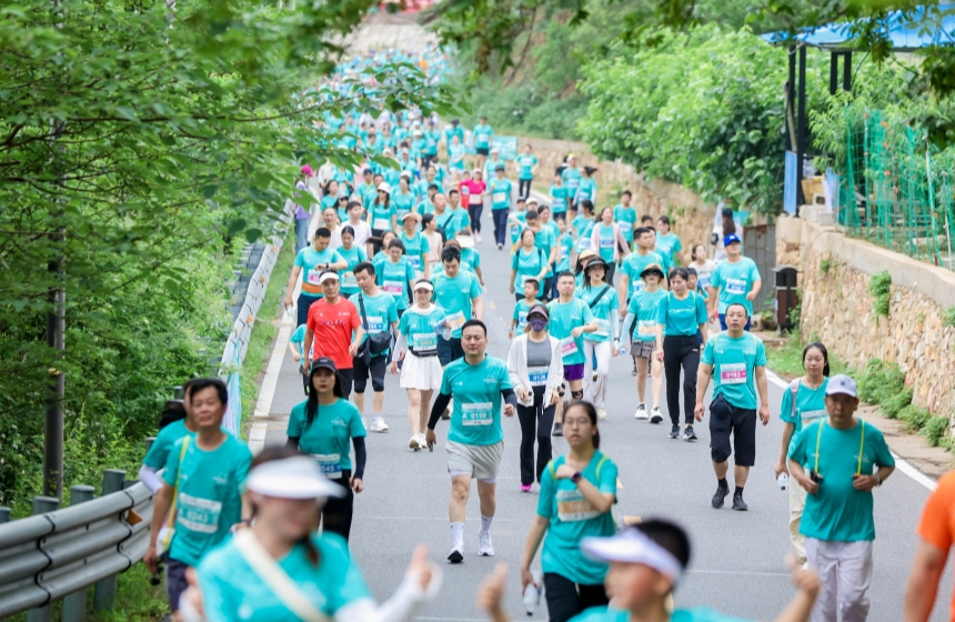 2025年湖北孝感雙峰山登山大會暨中國旅游日孝感分會場活動舉行【4】