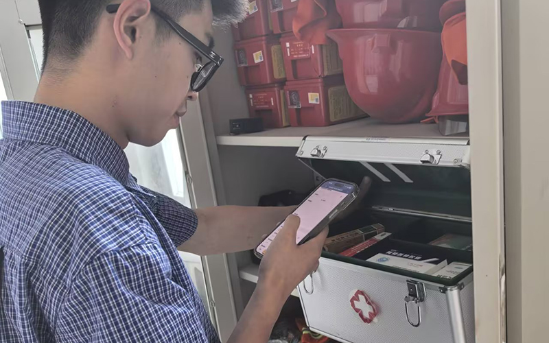安全員使用小程序排查安全隱患