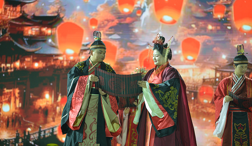 湖北孝感：“楚韵国风”集体婚礼 50对新人“孝定今生”【4】