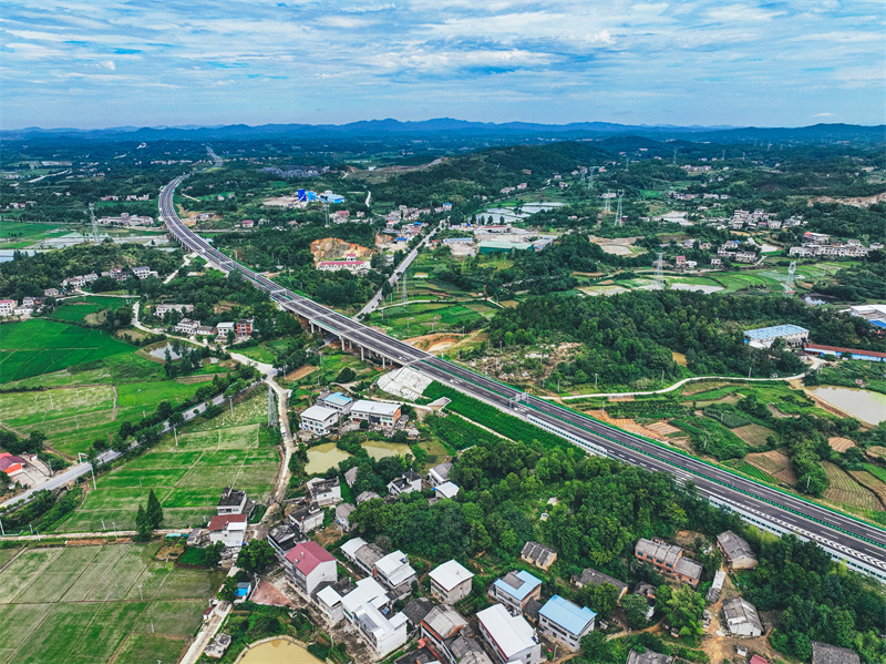 蕲春至太湖高速公路蕲春东段。