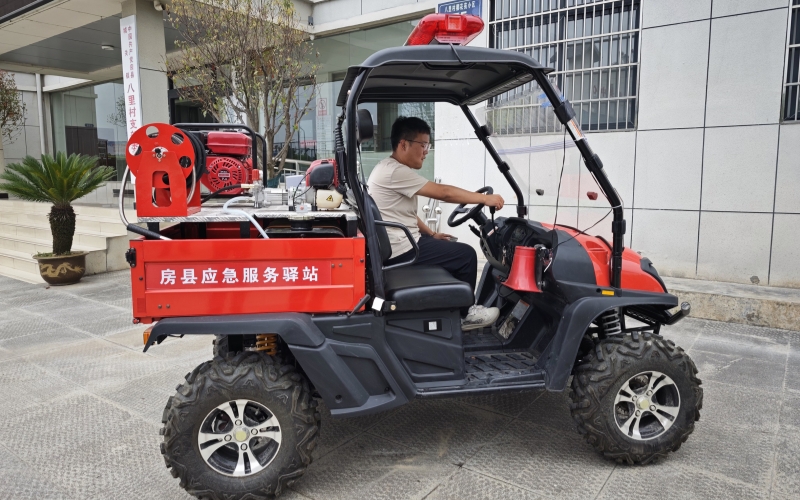 八裡村應急服務驛站的四輪越野車。受訪者供圖