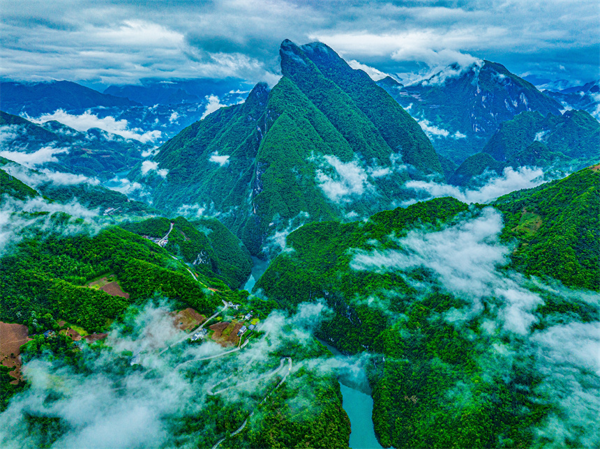 竹山武陵峡驴头山。章磊摄