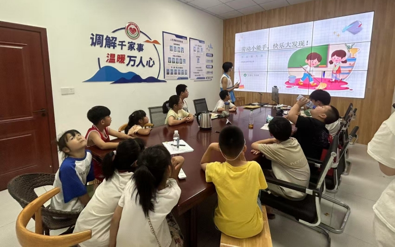 田鎮上郭社區兒童托管班。