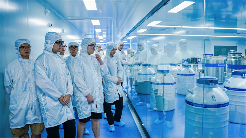 20名荊楚創業新銳探秘大灣區創新密碼