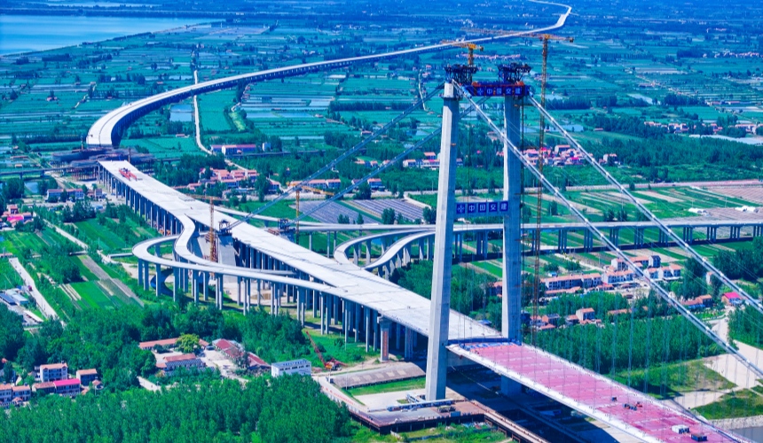 武汉双柳长江大桥合龙 新洲鄂州将5分钟互通