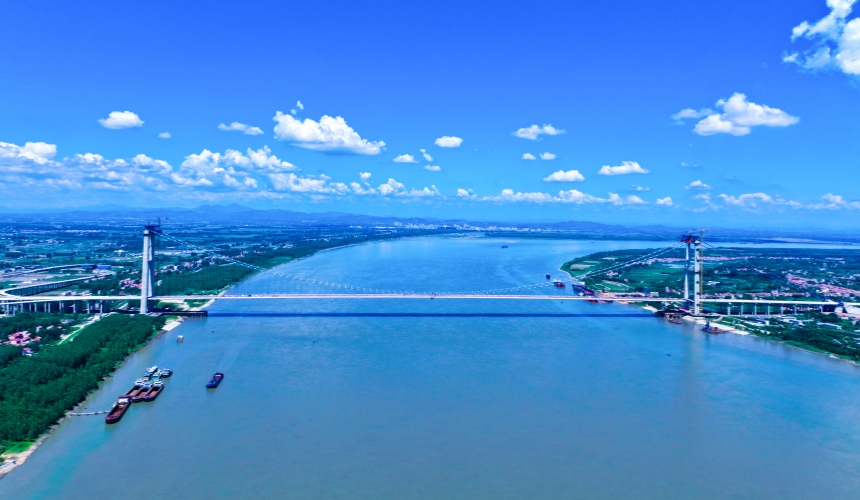 武汉双柳长江大桥合龙 新洲鄂州将5分钟互通