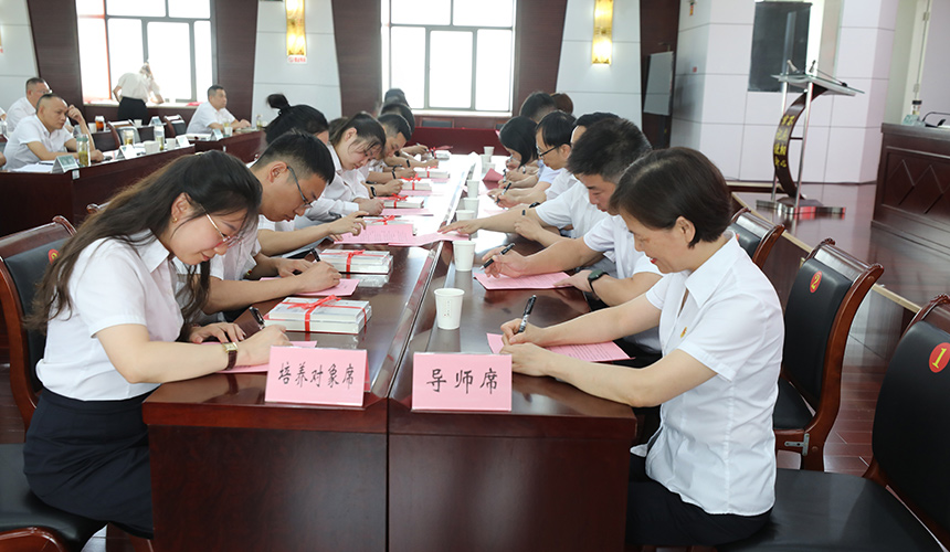 导师制让青年员工从“新手”蜕变为“能手”