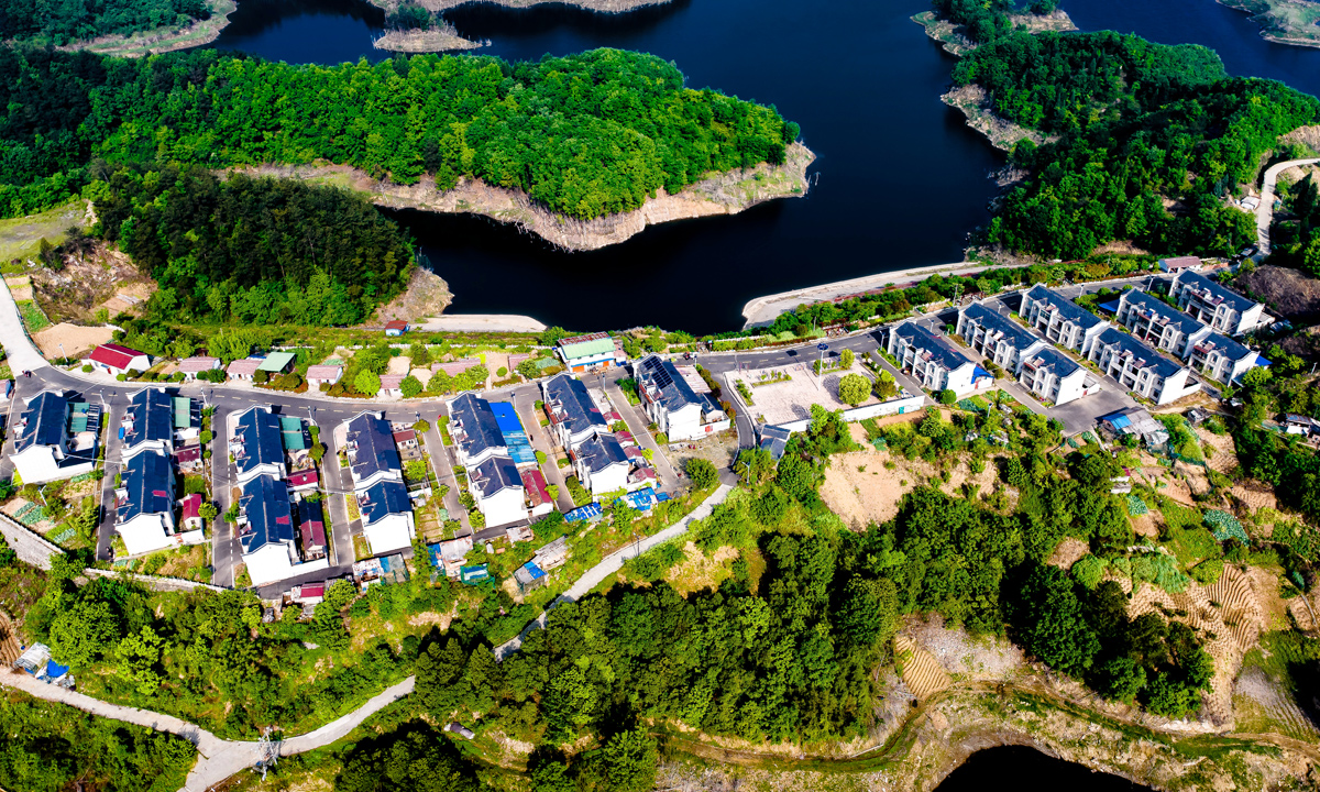 《乡村振兴·生态画廊》 常飞 摄