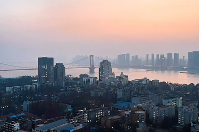 《桥见武汉》孔令坤 王良圆