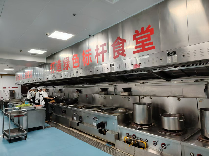 食堂厨房