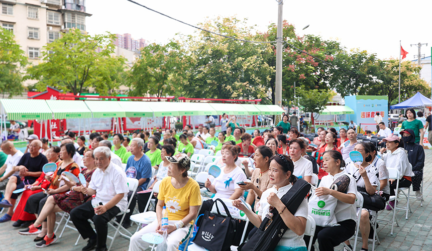 “荊楚糧油”社區活動走進新鑫園社區 惠民服務暖民心