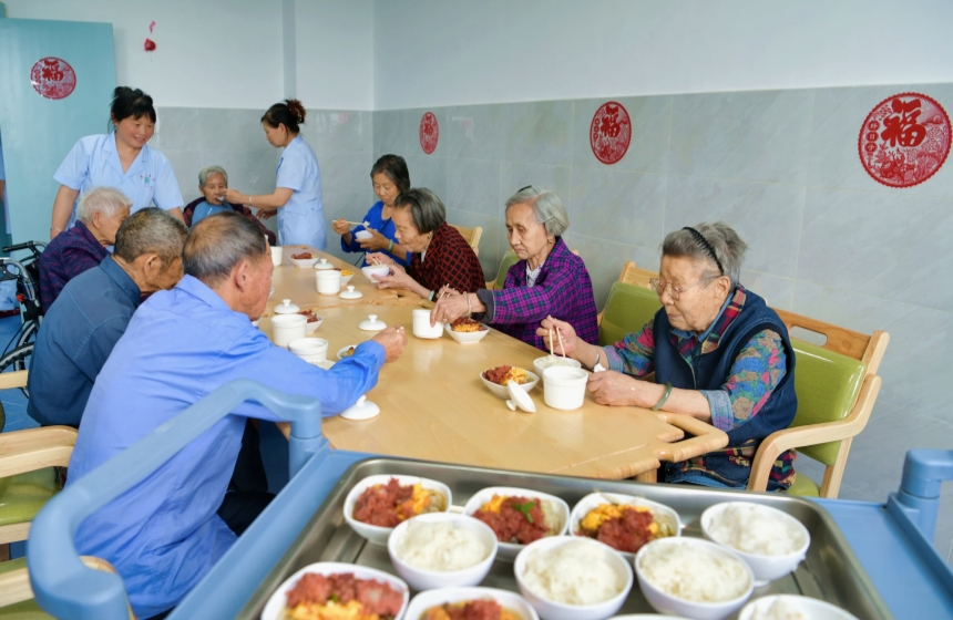 湖北通城：医养融合托起幸福“夕阳红”