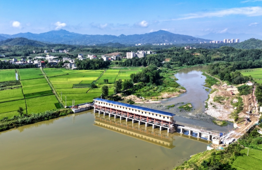 湖北通城：水闸加固提质 河道治理增效【3】