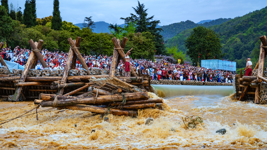 《岷江流沙沃千里》王奎 摄