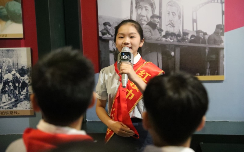 武汉市京汉学校的“红色教育+”课程。