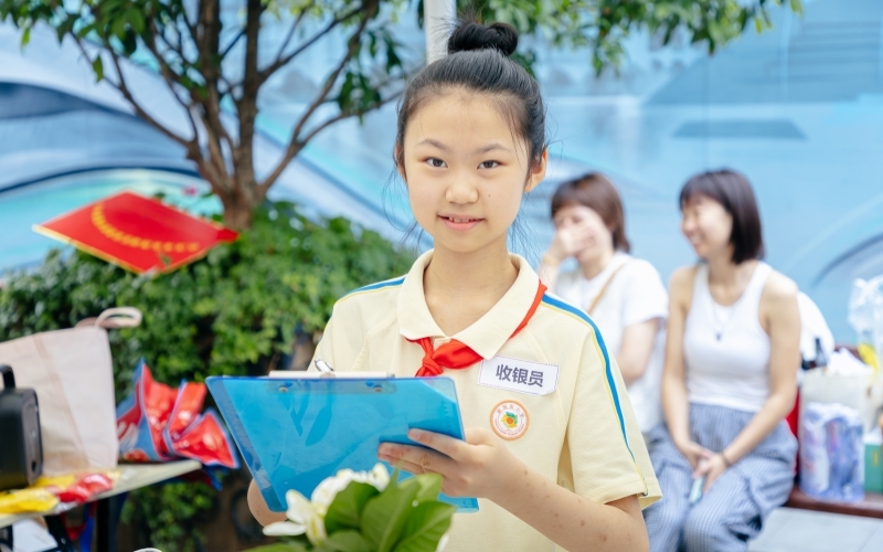 江岸区鄱阳街小学开展各项活动。