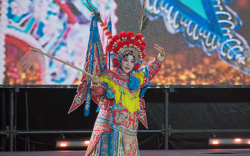 演出现场。