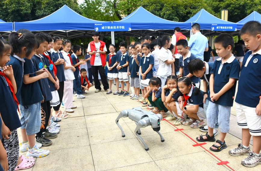 崇尚科学开学第一课现场