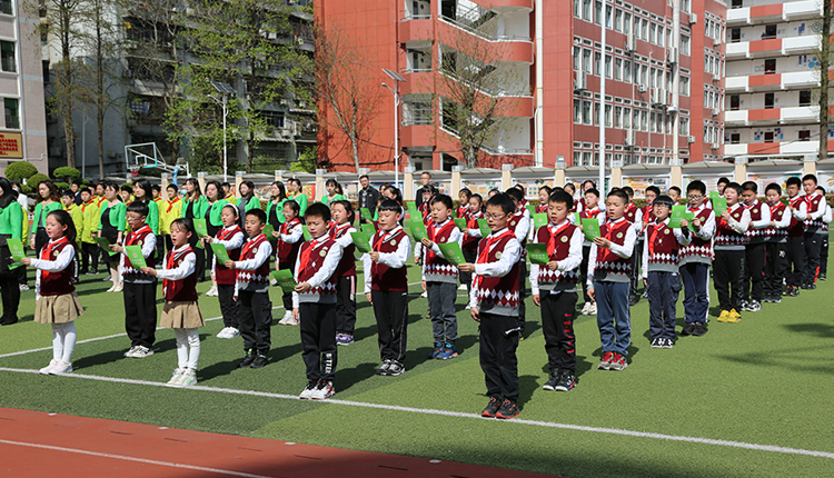 武漢崇仁路小學廉潔教育“走新”更“走心”