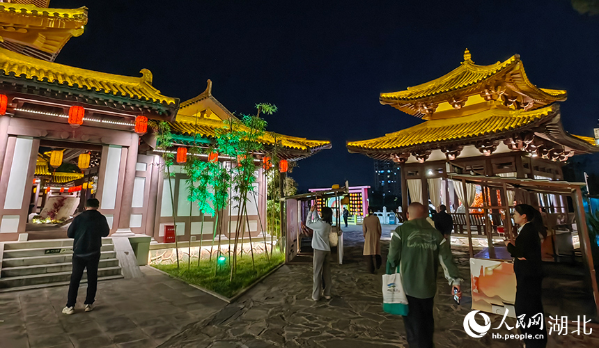 建筑美学与消费体验点亮“夜名片”【5】