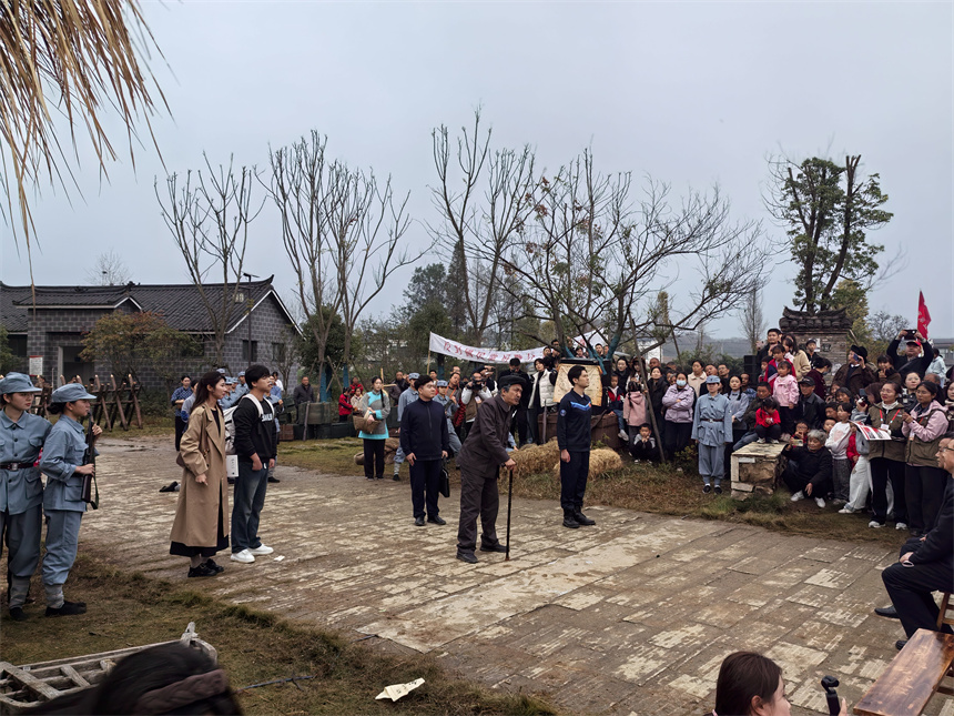 2025年湖北红色旅游季暨第三届大别山上红旗飘主题传播活动启幕