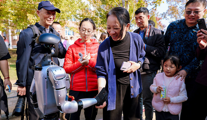文华学院第十二届红枫文化节启幕【3】