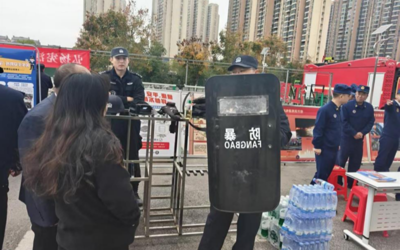 警務裝備互動體驗區。