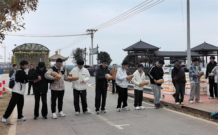 首义学子走进红色菜园【4】