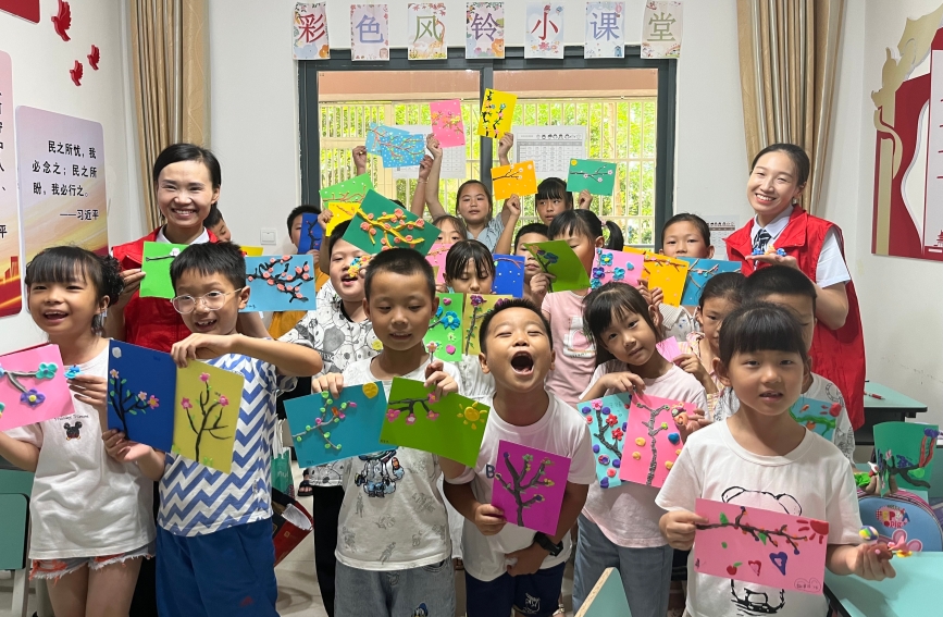 “峽江高山蘭”志願服務隊參加“彩色風鈴小課堂“活動