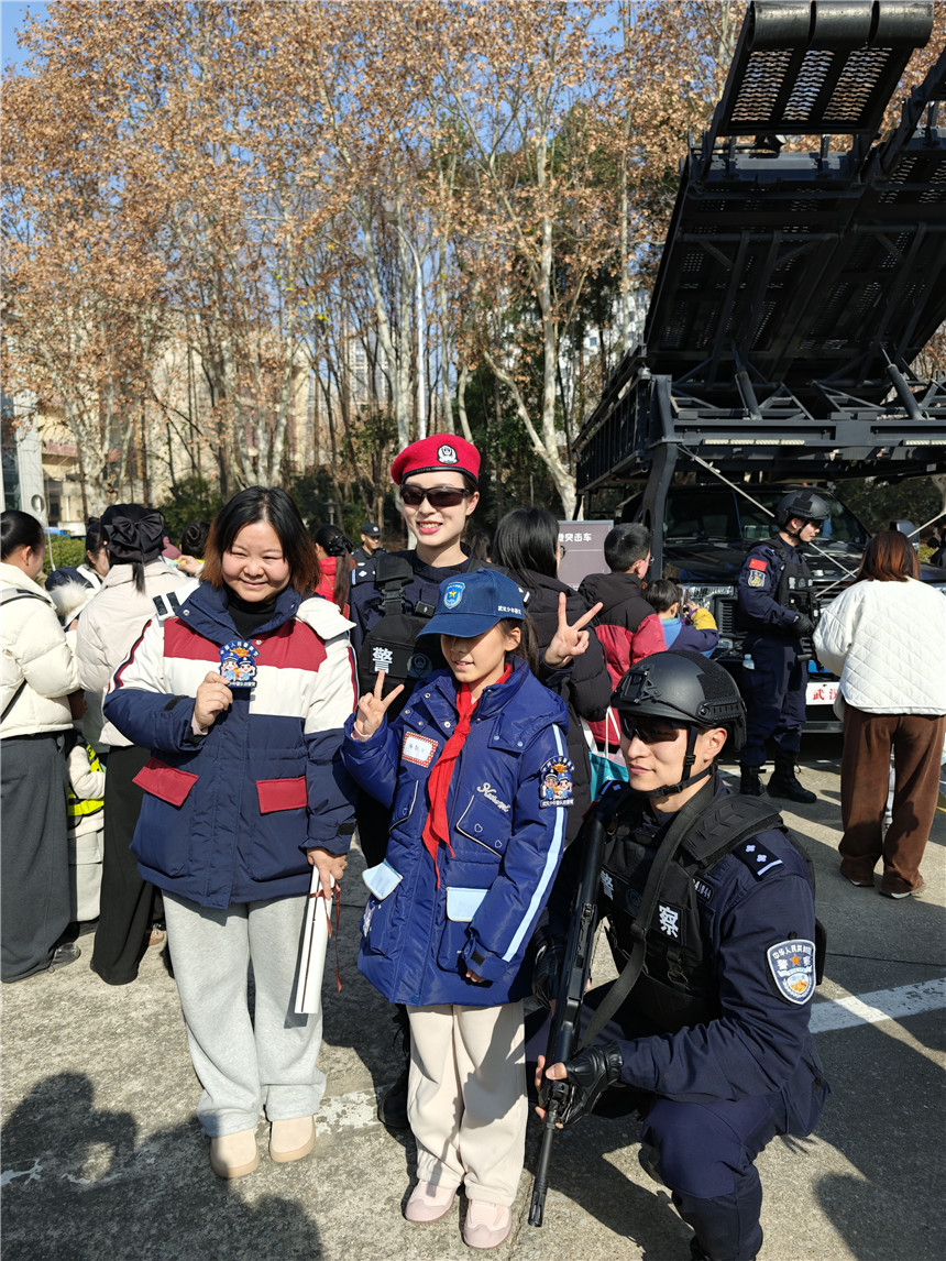 武汉近1.3万名市民体验警务工作【4】