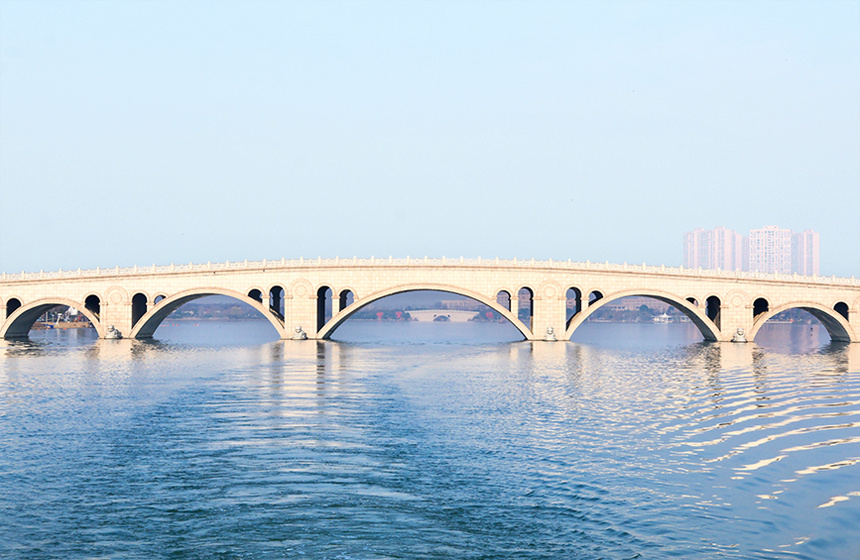 天屿湖美丽湖景。彭昀迪摄