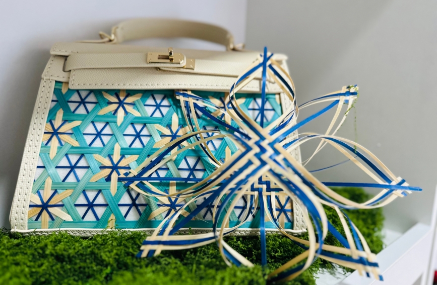 武昌首义学院文创工坊揭牌 学子设计让文创“潮”起来【3】