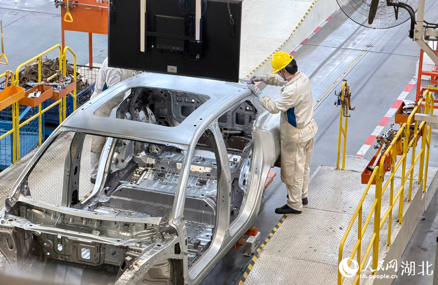 “智造”提速 新能源整车产能攀升