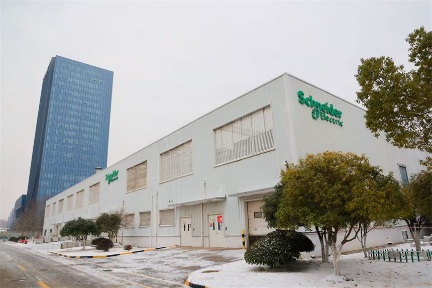 施耐德电气武汉工厂。陈正茂摄