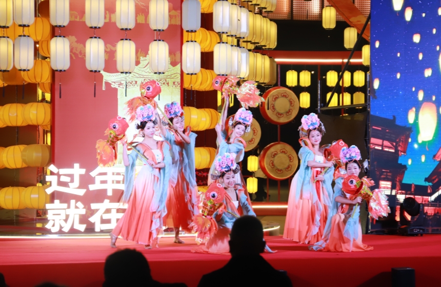 武漢特色農產品新春廟會開幕式。陳雪瑩攝