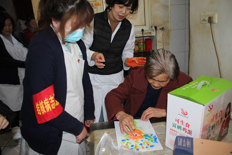 “暖心入戶潤江漢,藝路相伴筑彩虹”主題活動現場。