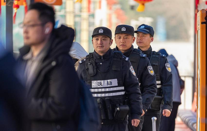 春节将至 武汉公安多措并举护航节日平安【2】