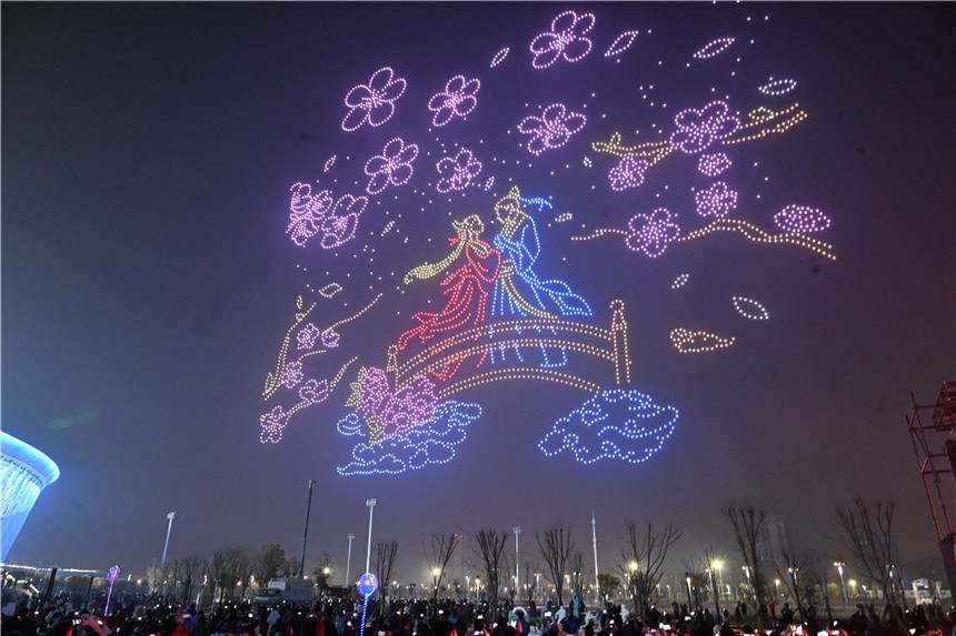 6000架无人机点亮璀璨夜【3】