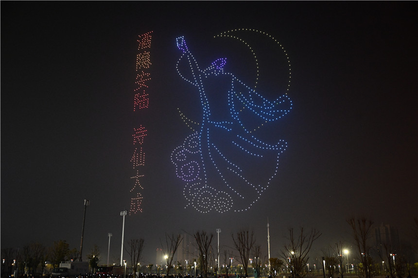 6000架无人机点亮璀璨夜【8】