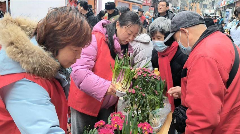 绿植传情，关护特殊群体。