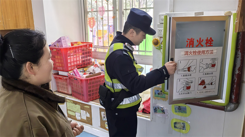 武漢警方“八項舉措”護航開學季 筑牢校園安全防線【4】