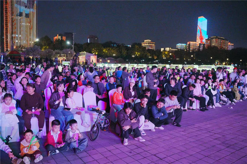 “江汉大米”点亮两江四岸【2】