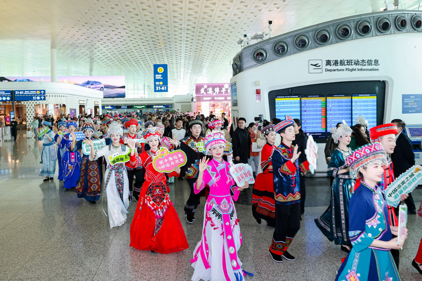 恩施风情巡游方阵。