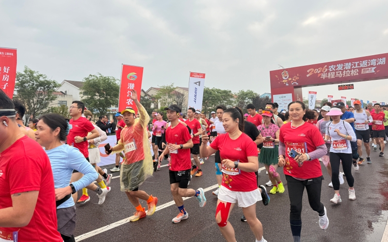 湖北潛江：楚韻蝦香醉春色 跑馬燃動消費潮