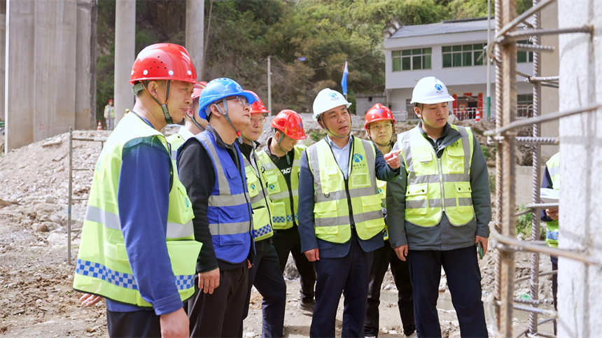 湖北首批高速“强筋骨”工程动工 着力提升鄂西北省际通道安全韧性【3】