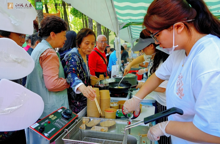 “荆楚粮油”香飘社区