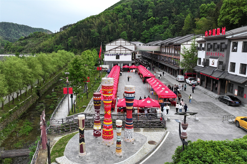 嘉年华助燃文旅消费 鄂湘赣三地互游【3】